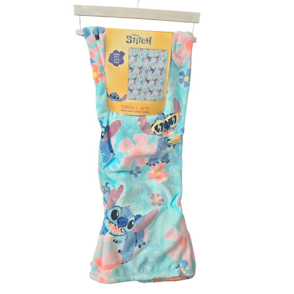 Disney Summer Stitch Surfing Floral 46 x 60 Fleece Throw Blanket NWT Sunglasses
